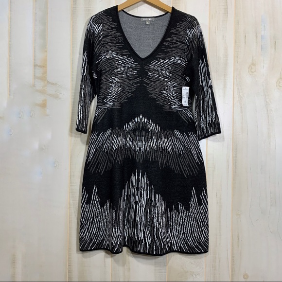 NWT Roz & Ali Black Grey V Neck Dress M - Picture 1 of 5